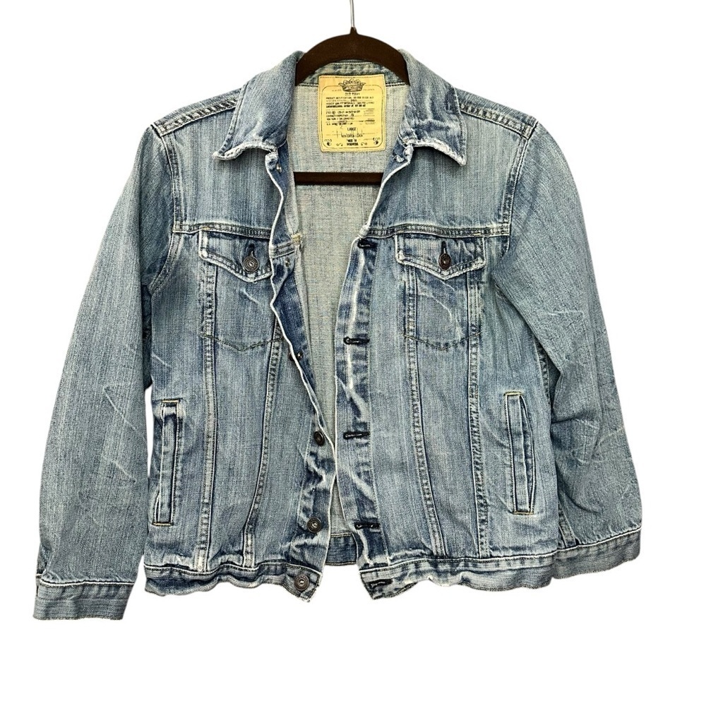 Old Navy Classic Denim Jacket Size Large
